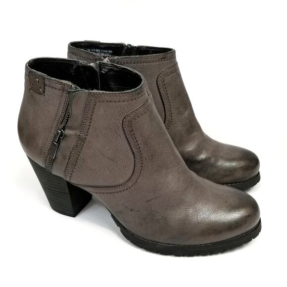 Clarks Women's Gray Stacked Heel Leather Ankle Boots Booties Size 9.5 - Picture 1 of 11